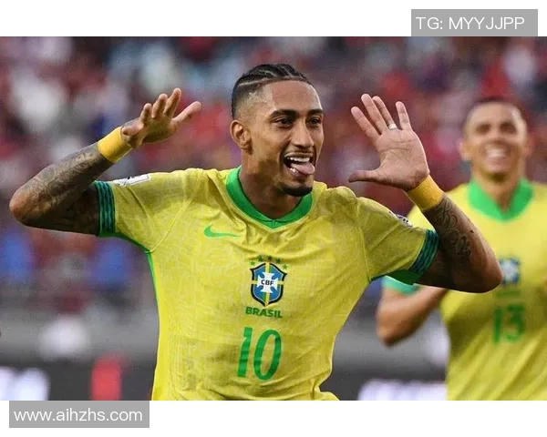 足球传奇闪耀赛场群英汇聚 全面解析球星风采与荣耀时刻